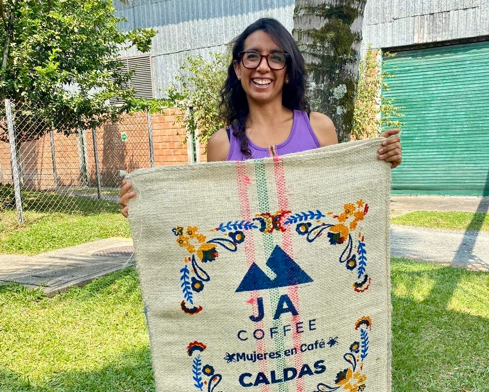 Cafe mujeres in Colombia empowering women farmers