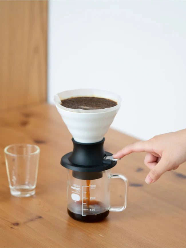 HARIO V60-02 SWITCH Immersion Dripper (200ml/6.76oz) (Ceramic) (Preorder for Jan 23rd)